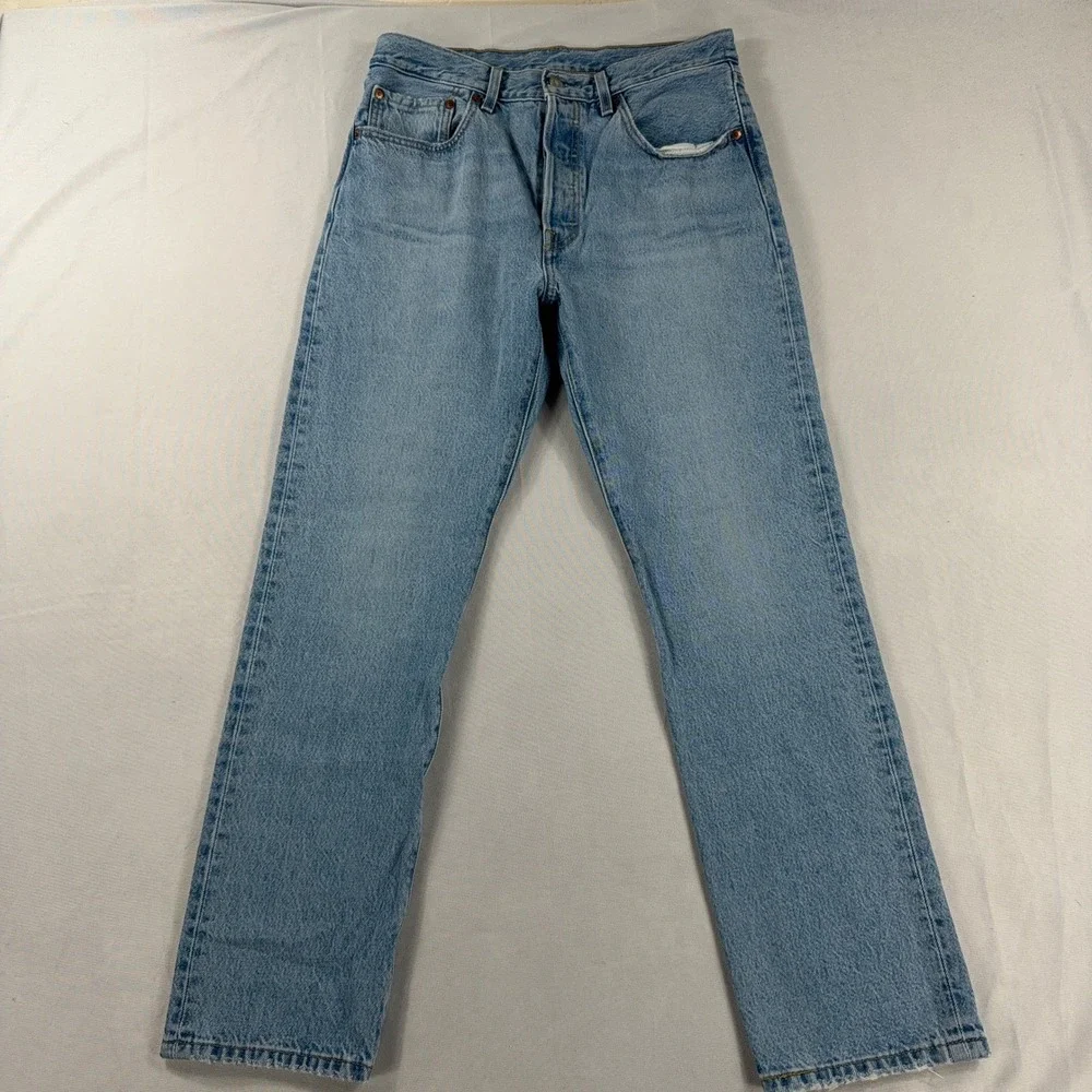 Levis please note